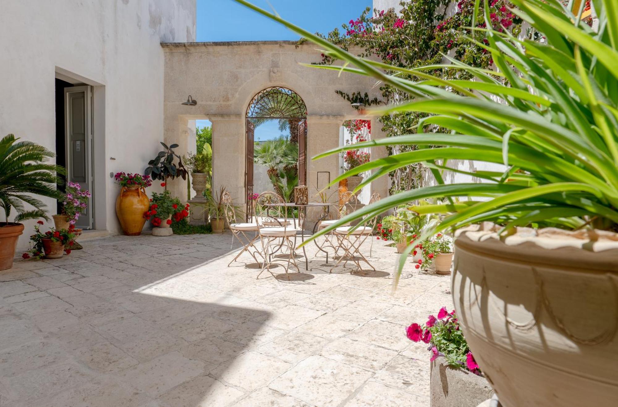 Bed and Breakfast Palazzo Angelica - Luxury Retreat Otranto Giurdignano Zewnętrze zdjęcie